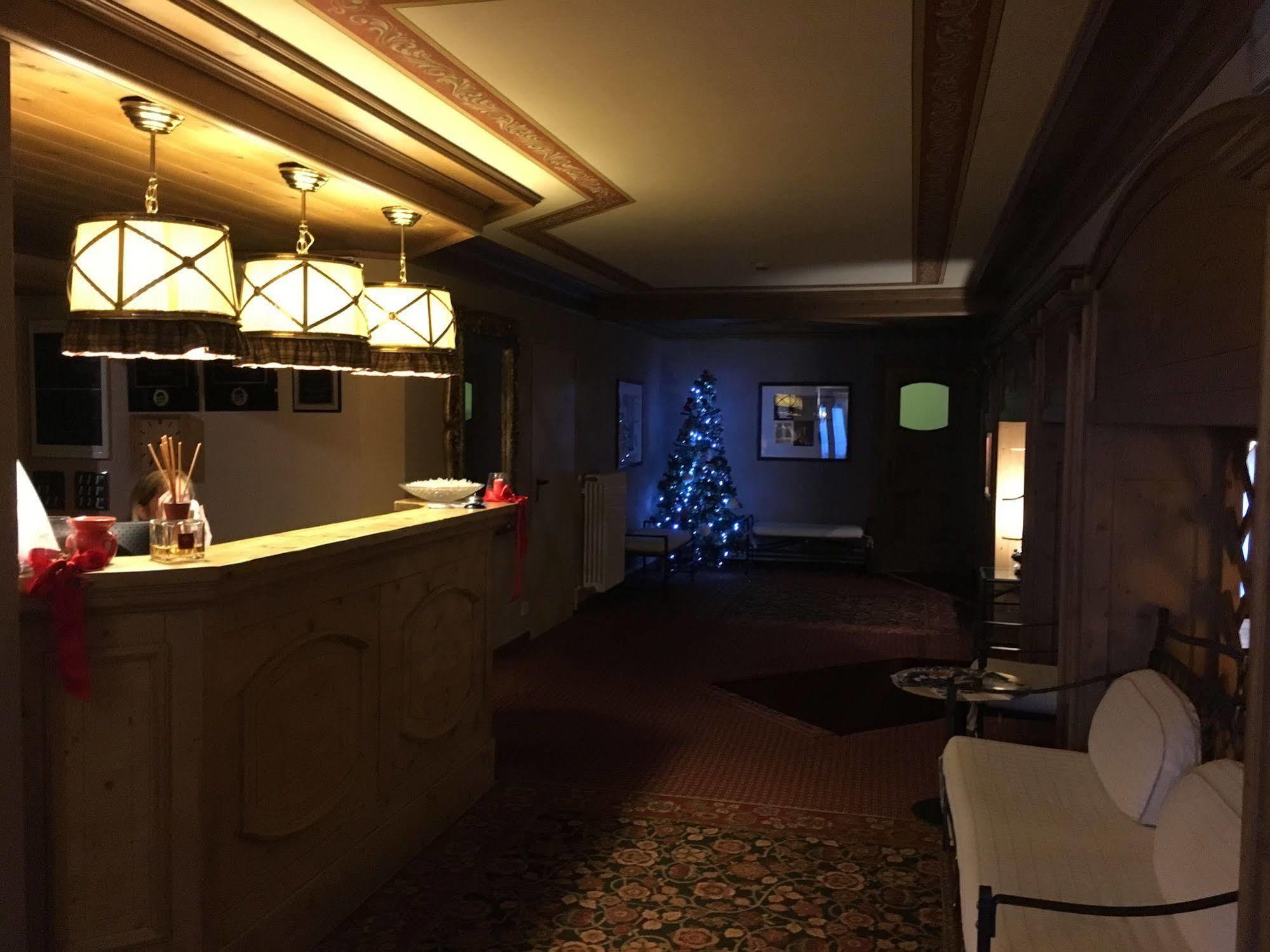 Hotel Perla Madonna Kültér fotó