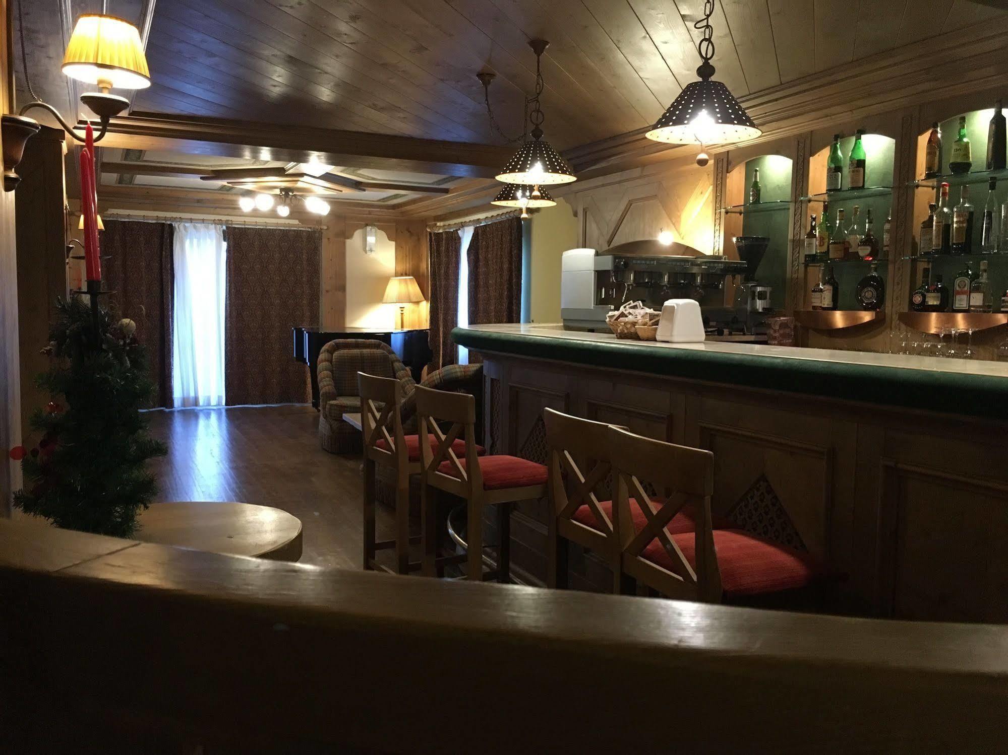 Hotel Perla Madonna Kültér fotó