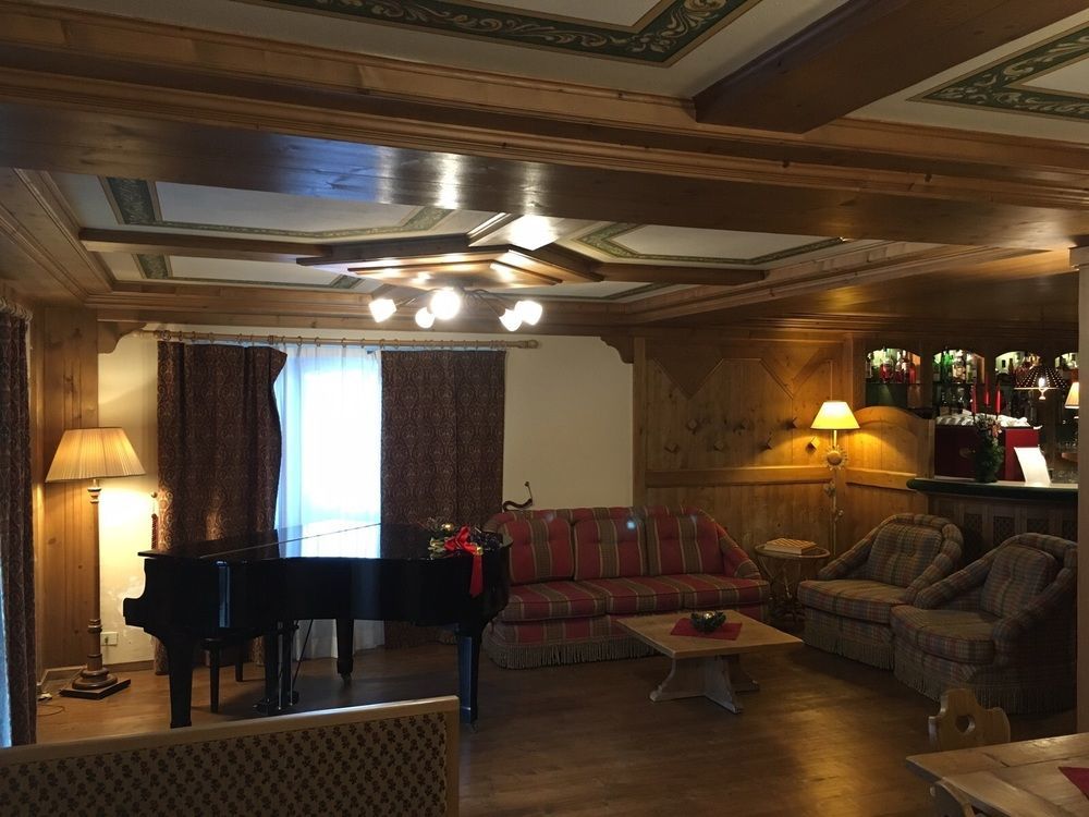 Hotel Perla Madonna Kültér fotó